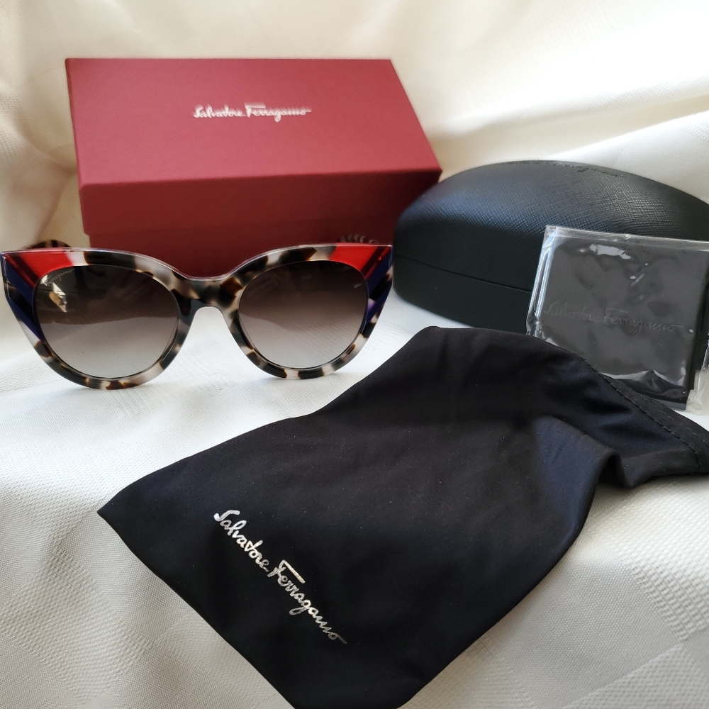 Salvatore Ferragamo Womens 50mm Sunglasses